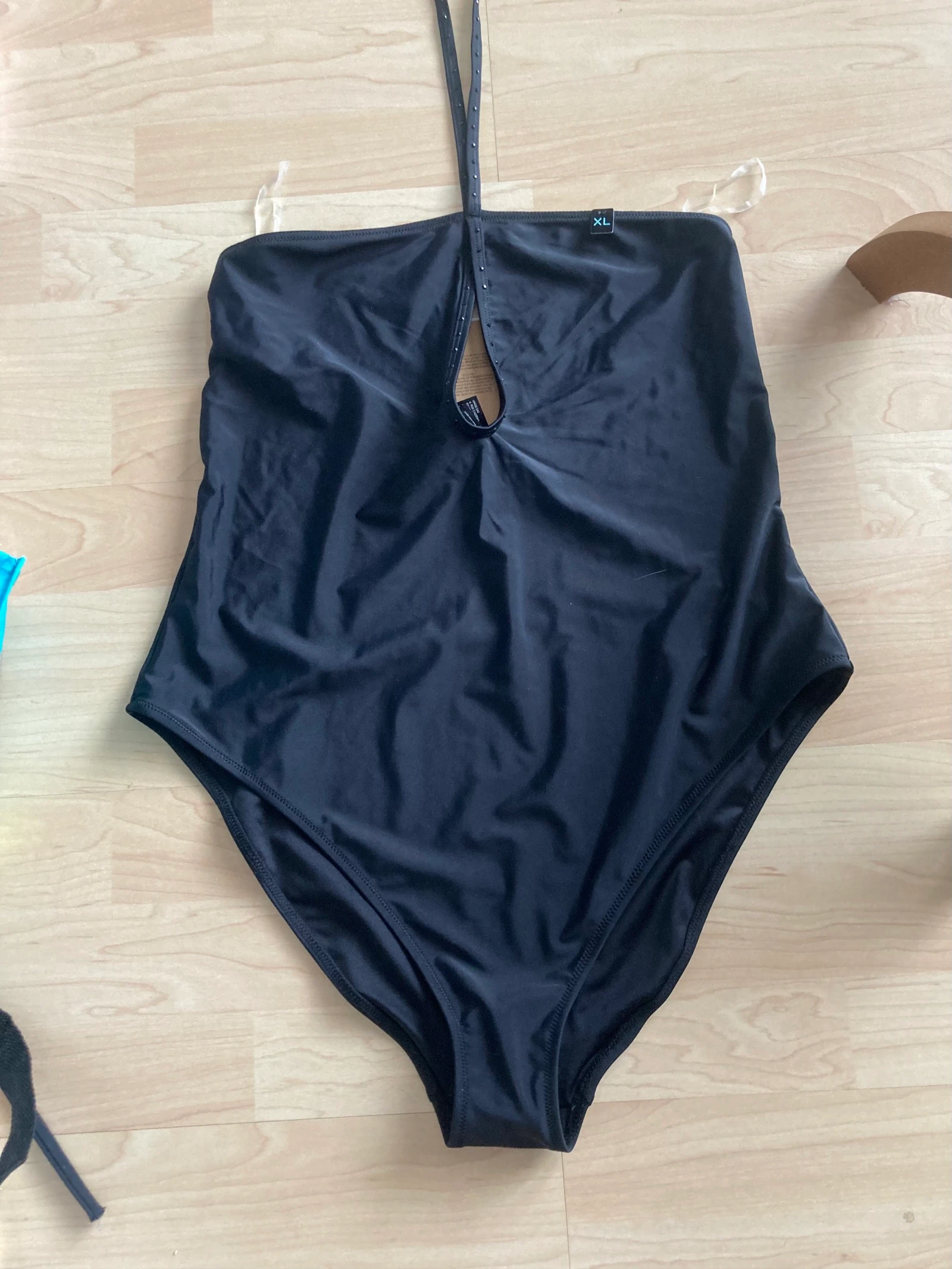 Très jolie maillot de bain taille XL